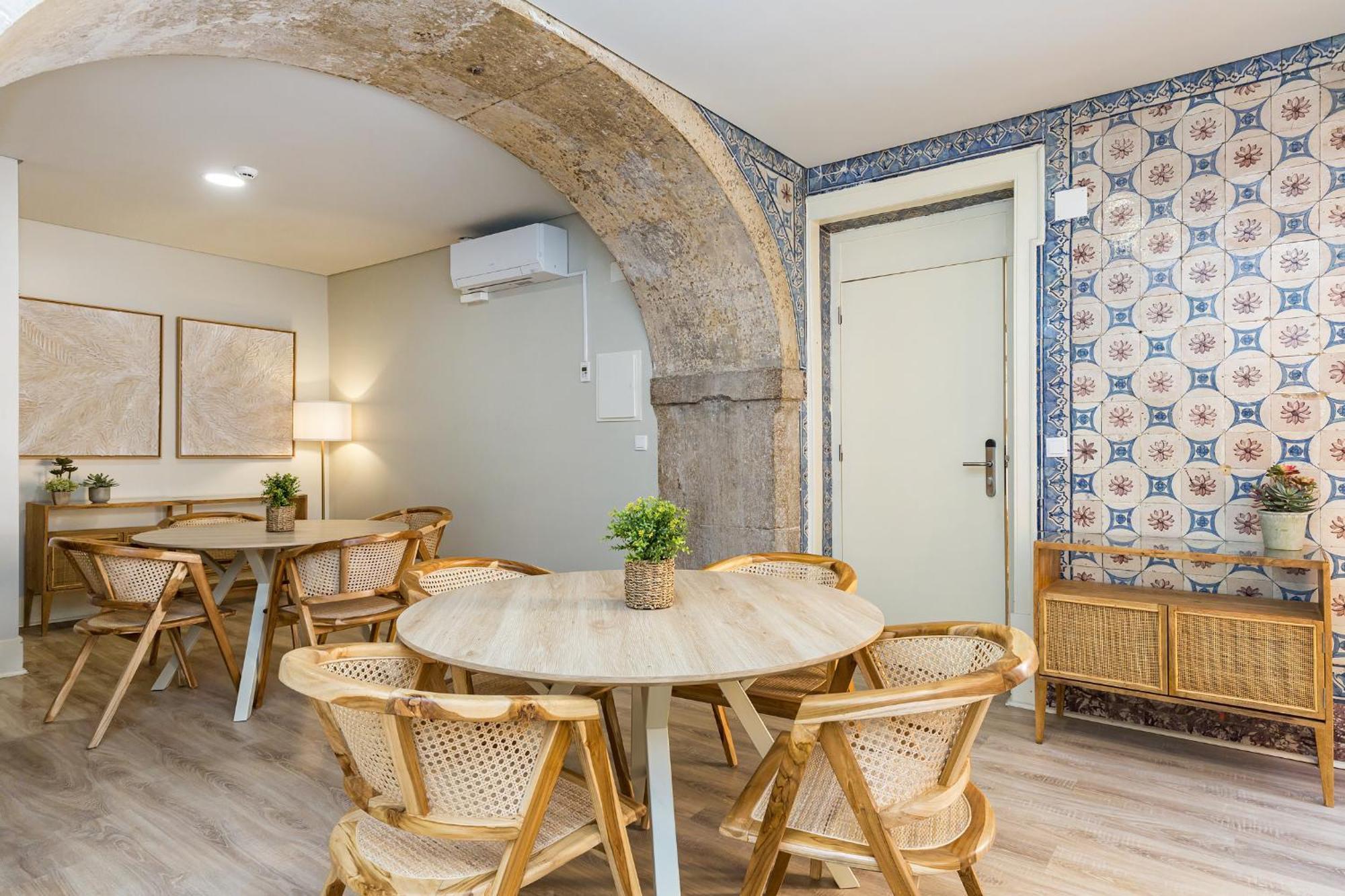 Metropolitan Living - Janelas Verdes * Lisbon