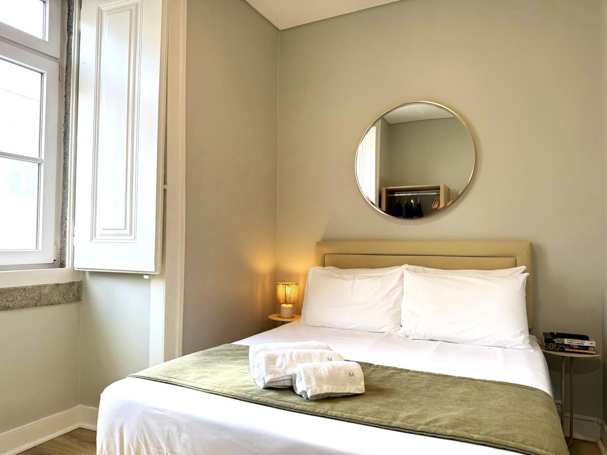 Metropolitan Living - Janelas Verdes Apartment *